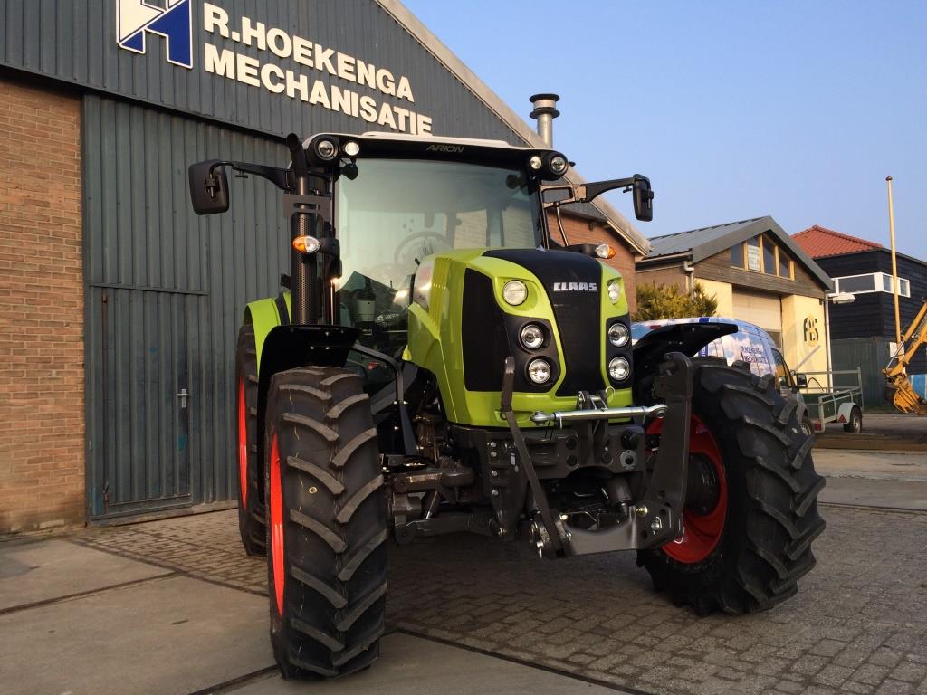 Claas Arion 460