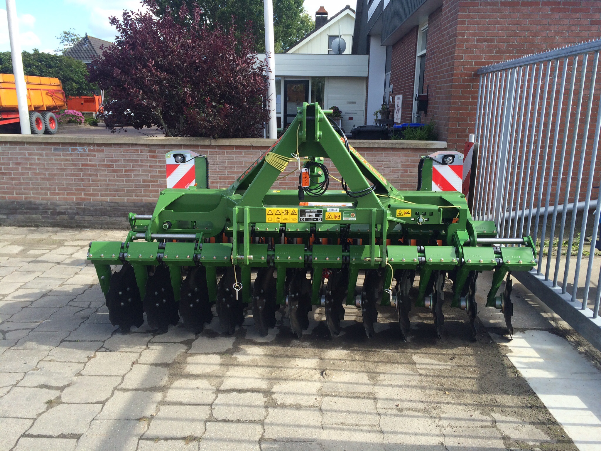 DEMO Amazone Catros schijveneg