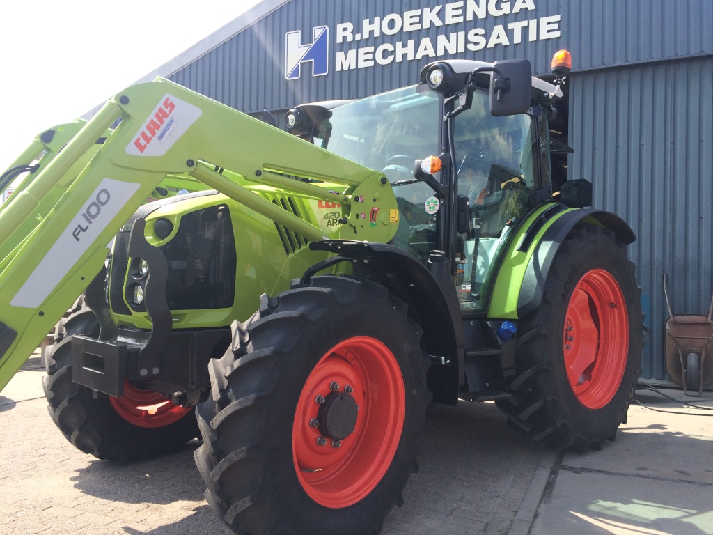 Arion 420 met voorlader